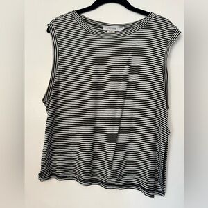 Black and White Striped Fiction Sleeveless Top Size Small